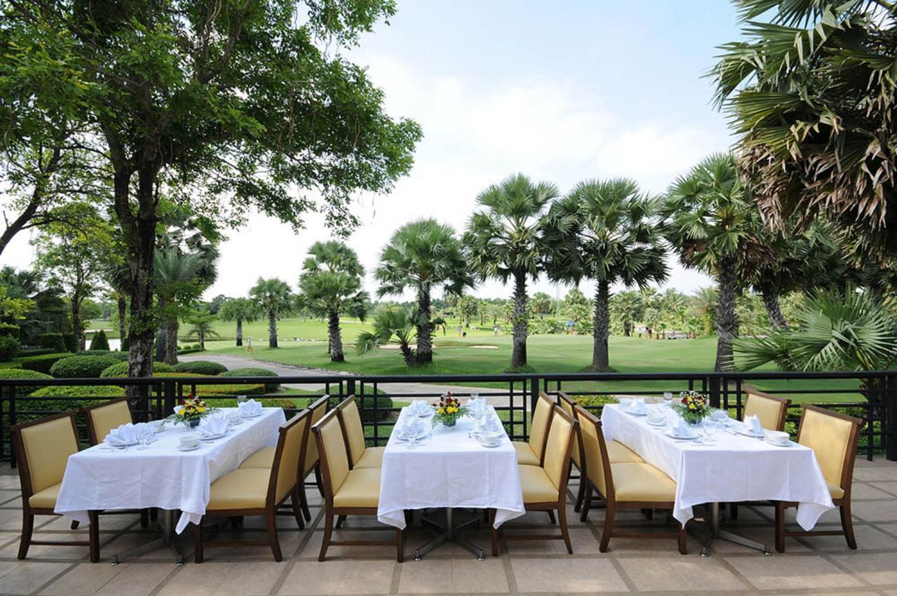 Suwan Golf & Country Club Pensionat Nakhon Chai Si Exteriör bild